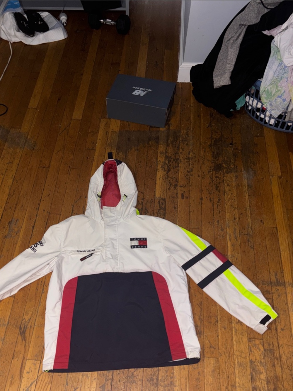 Tommy Hilfiger White Hooded Ski Anorak with Navy and Red Panels (Rare)